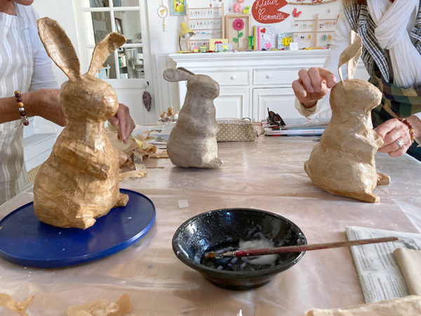 Atelier sculpture lapin papier-mâché – Image 15