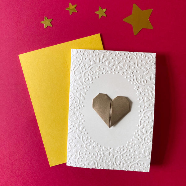 Carte embossage festif coeur doré
