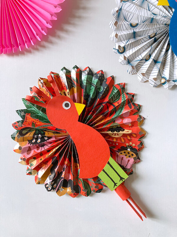 Atelier éventail paon origami & collage – Image 9