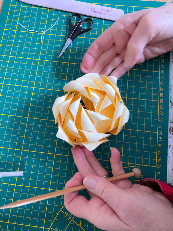 Atelier roses origami – Image 7